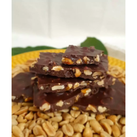 Chocolate em Lascas 53% Cacau com Praliné de Amendoim e Caramelo Salgado 150g